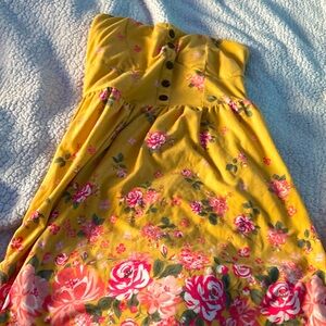NOBO size L/G 11-13 knee length sundress/ swimsuit coverup with flower design